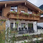 Hochalmbahnen 7w1, Fichte, Nahe Gondel, Hunde Willkommen Apartment Rauris
