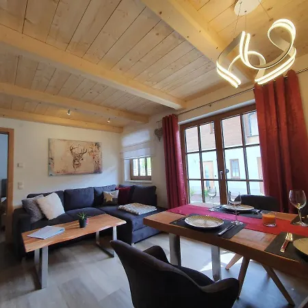 Hochalmbahnen Chalets 7W1, Fichte, Nahe Gondel, Hunde Willkommen